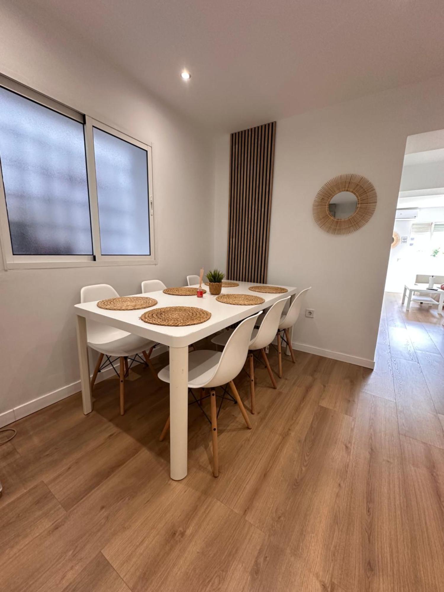 Claveles De Luxe Lägenhet Málaga Exteriör bild
