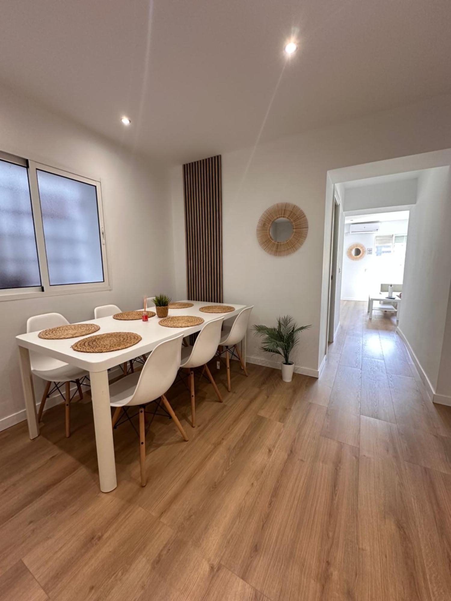 Claveles De Luxe Lägenhet Málaga Exteriör bild