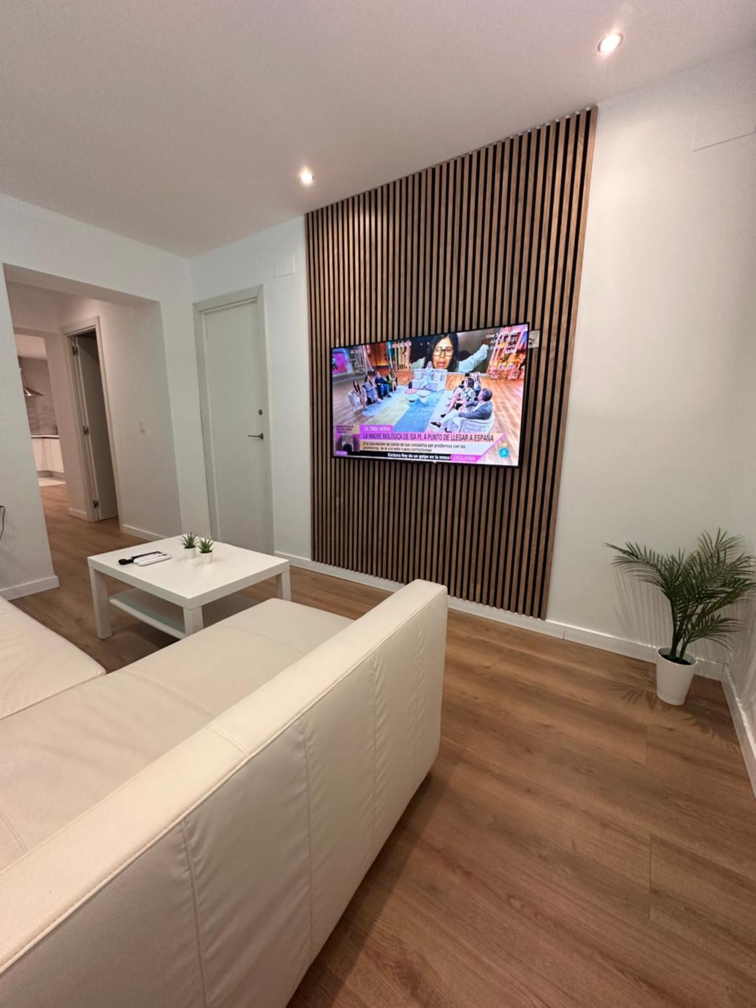 Claveles De Luxe Lägenhet Málaga Exteriör bild