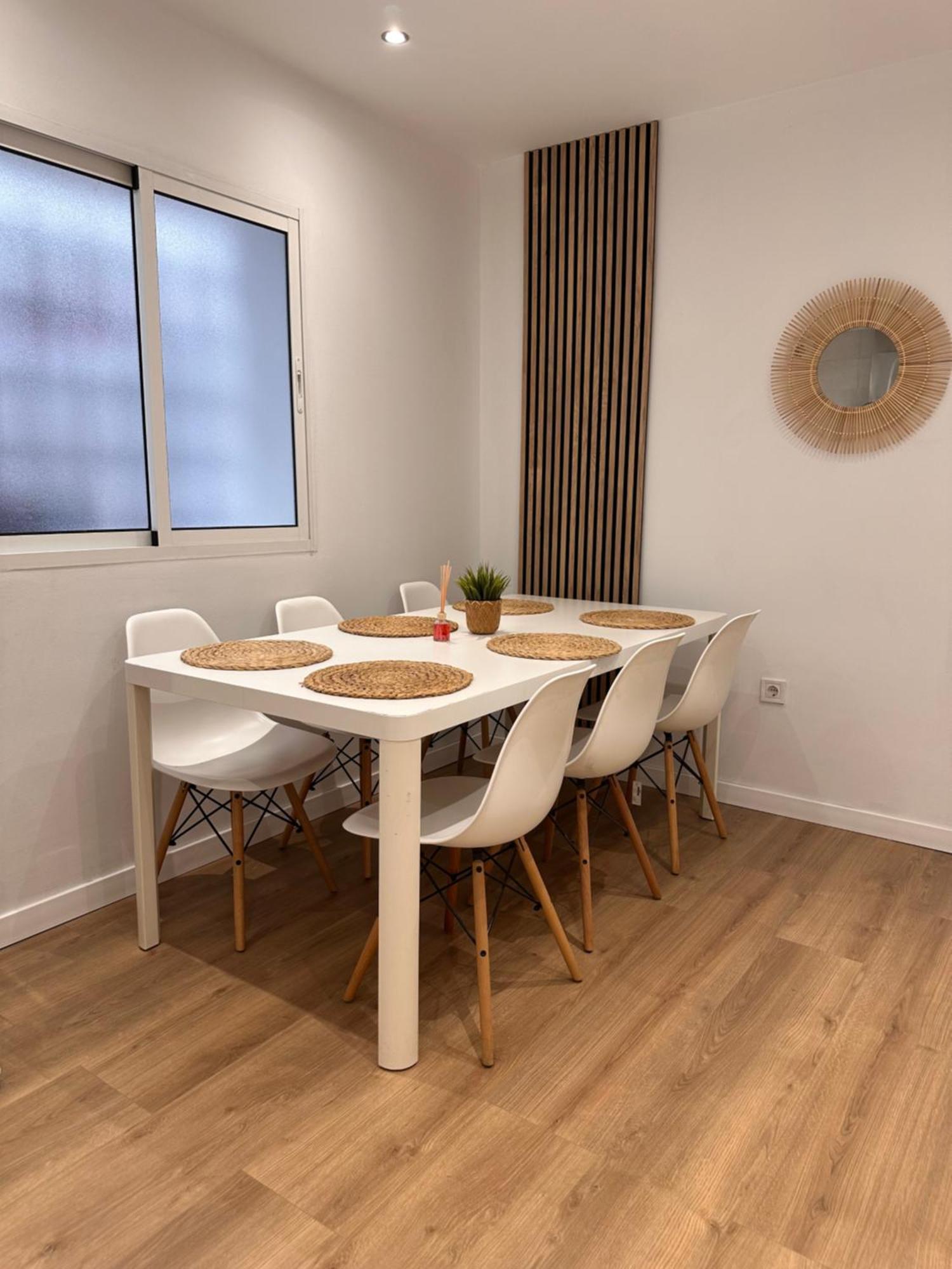 Claveles De Luxe Lägenhet Málaga Exteriör bild