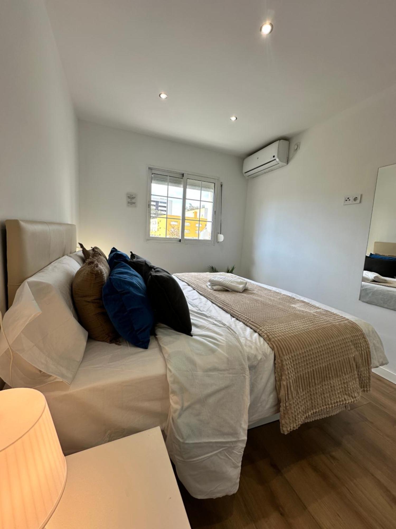 Claveles De Luxe Lägenhet Málaga Exteriör bild