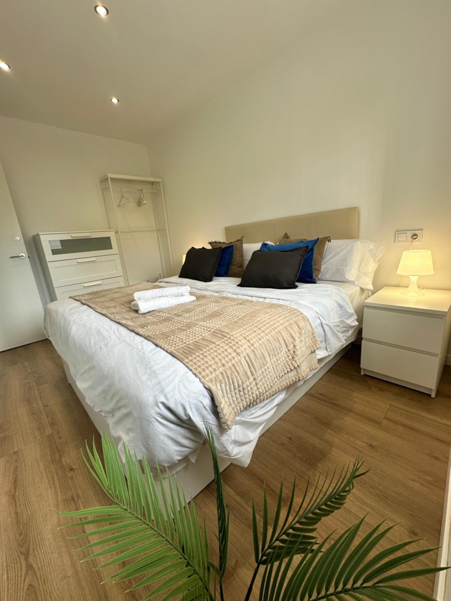 Claveles De Luxe Lägenhet Málaga Exteriör bild